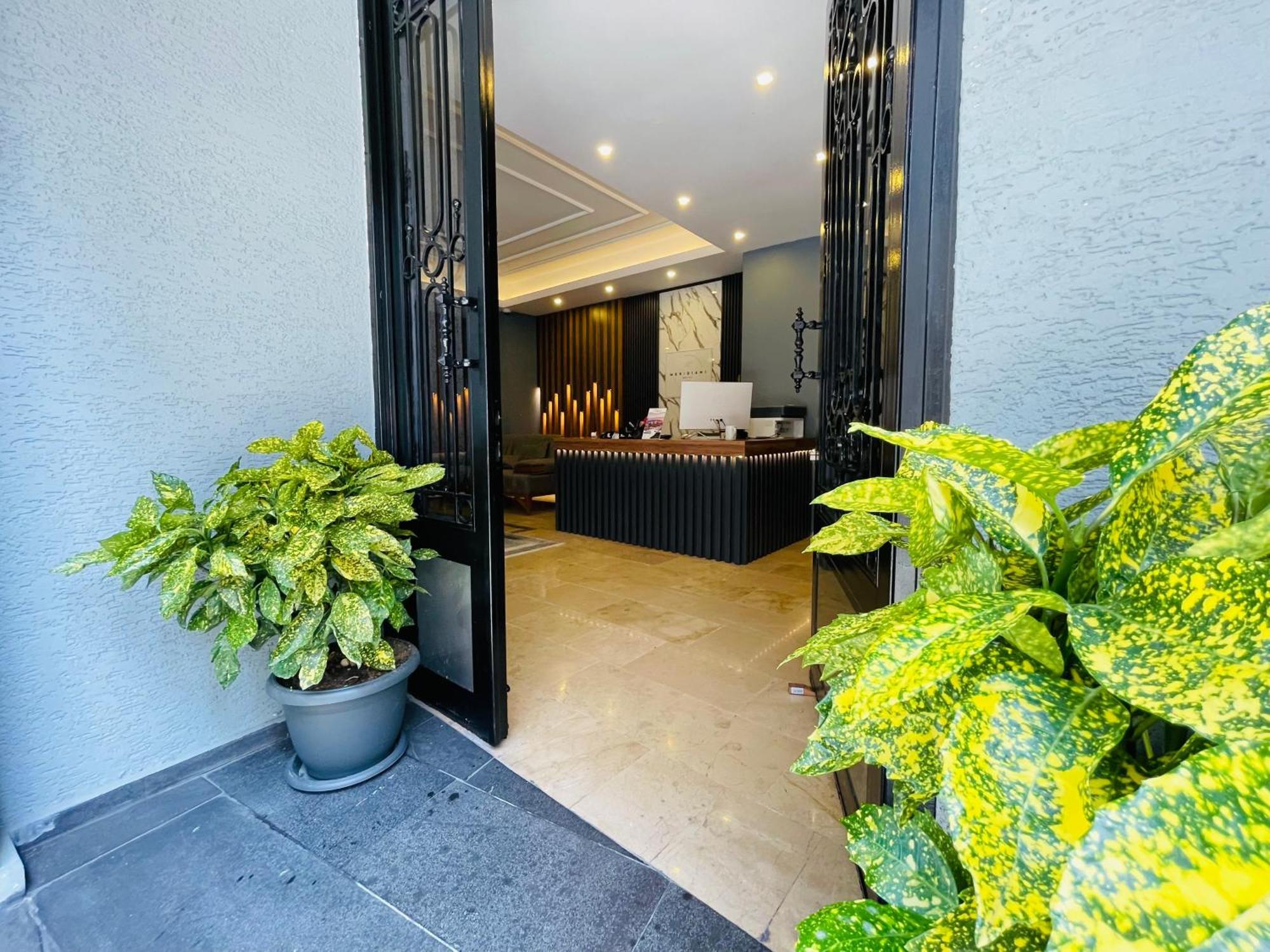 Meridiani Taksim Hotel Istanboel Buitenkant foto