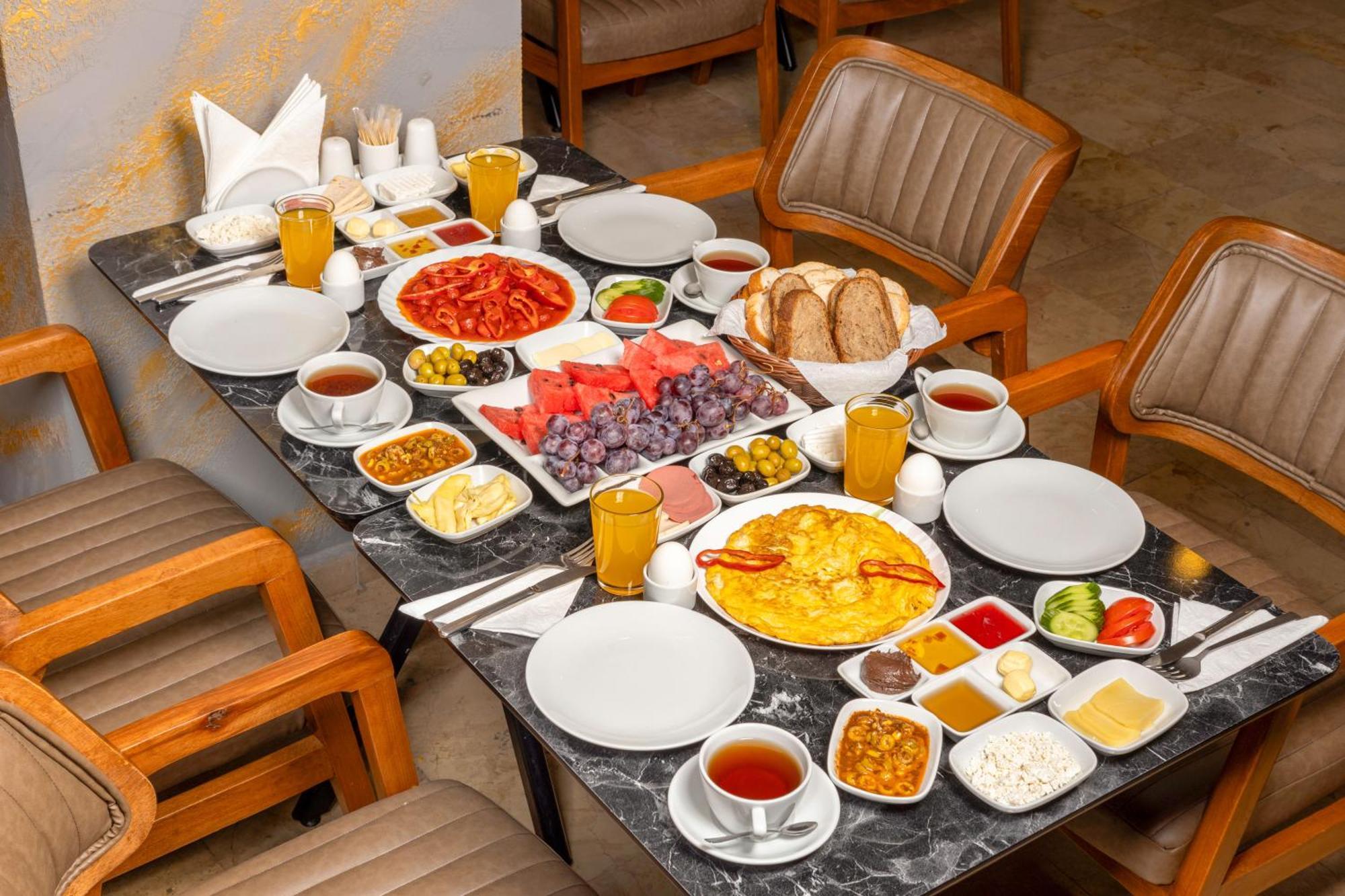 Meridiani Taksim Hotel Istanboel Buitenkant foto
